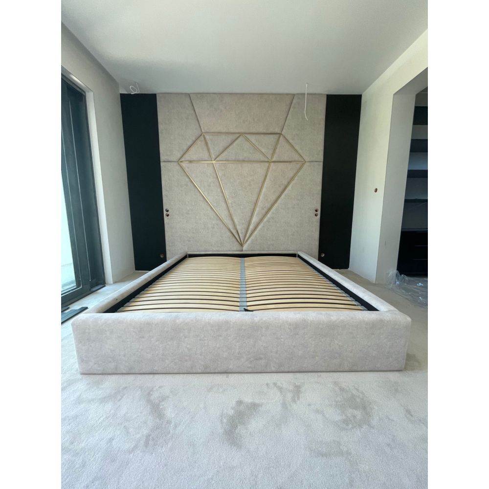 Zestaw łóżka tapicerowanego EUROPA 160x200cm z panelami ściennymi DIAMOND z listwami dekoracyjnymi