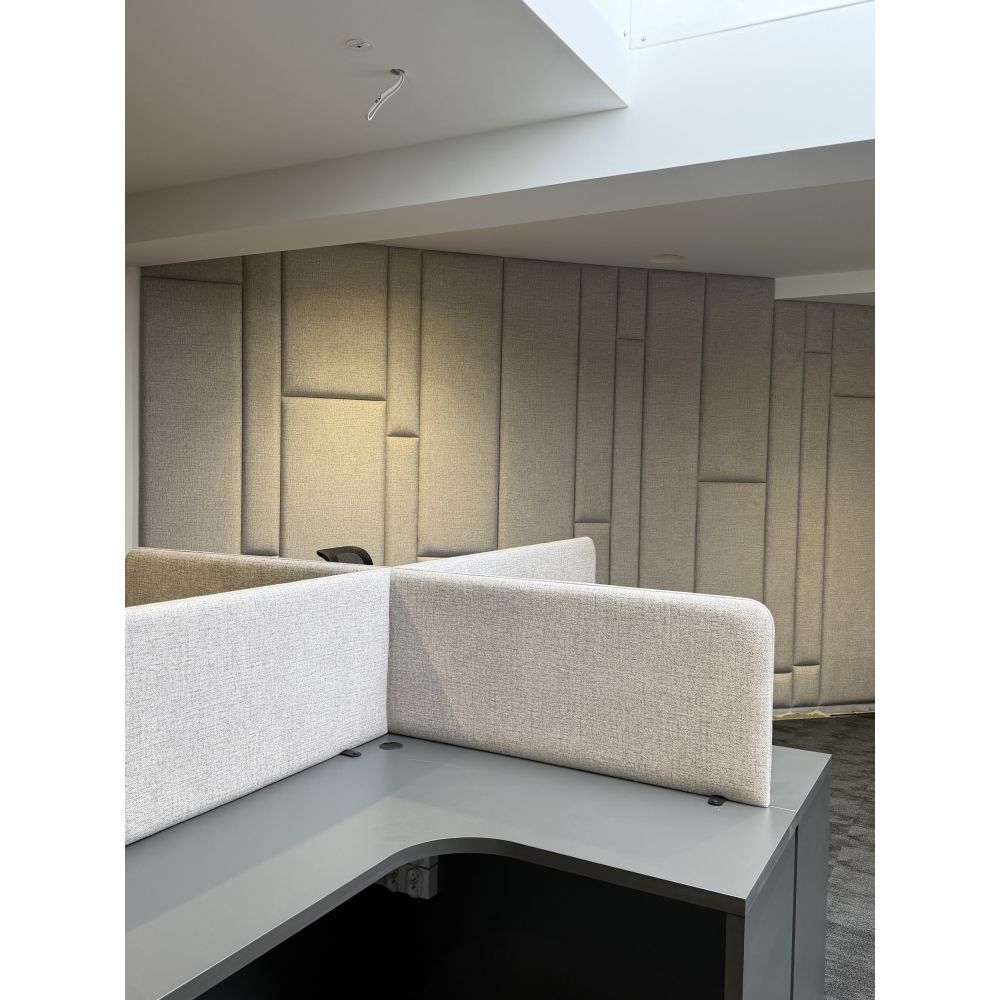 PRZEGRODA AKUSTYCZNA NA BIURKO